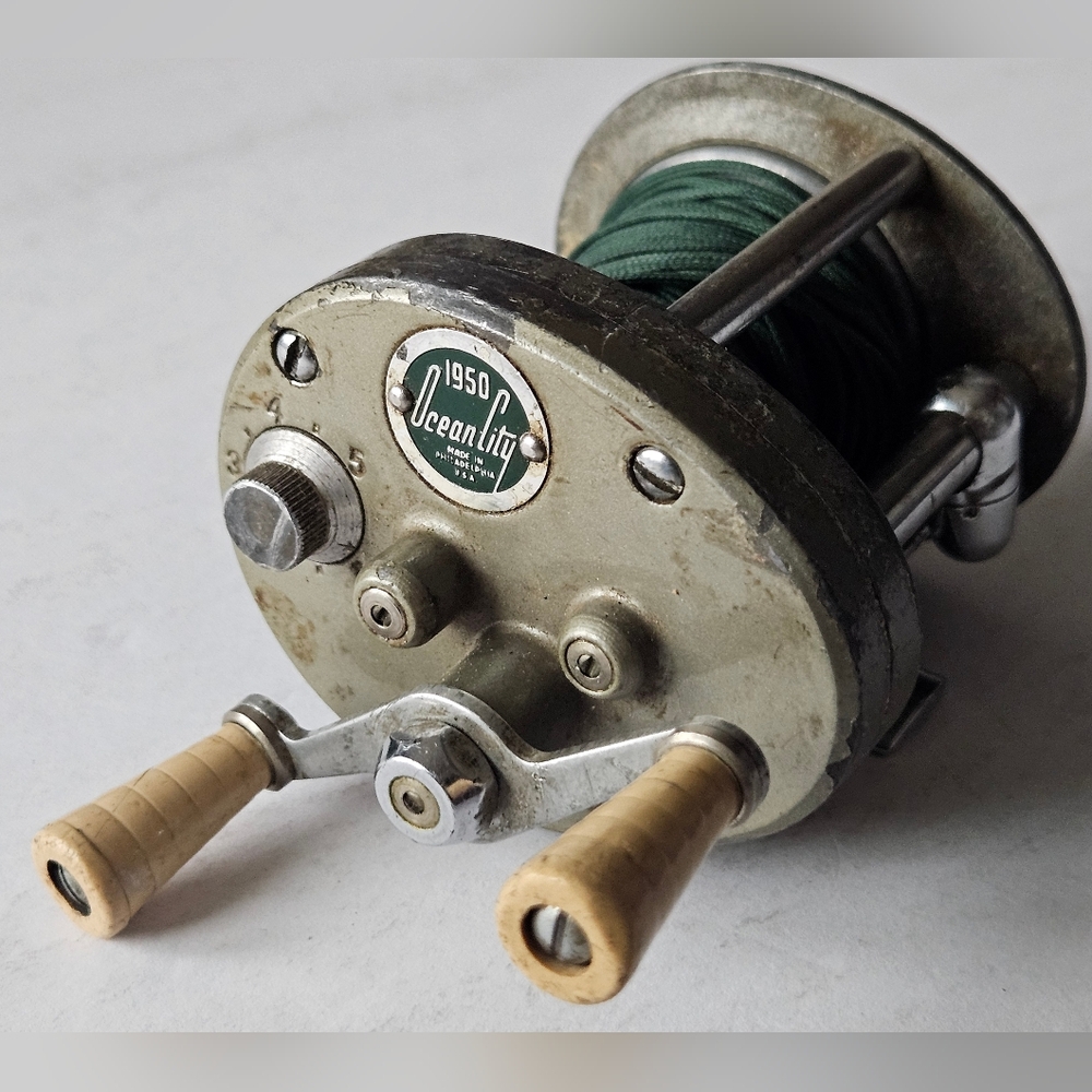 Ocean City 1950 Fishing Reel Vtg Needs Maintenance / Repair READ Fish Angling